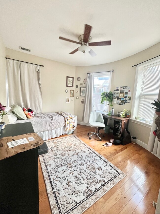 61 Wait St, Unit 2 in Boston, MA - Foto de edificio - Building Photo