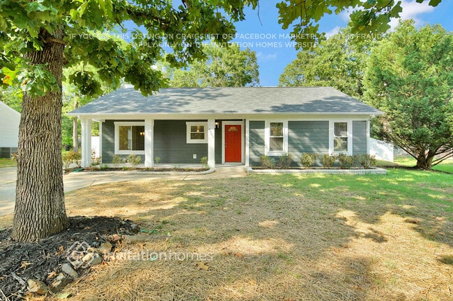 8002 Beacon Hills Rd in Indian Trail, NC - Building Photo - Building Photo