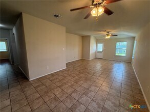 1314 Briscoe Ct in Copperas Cove, TX - Foto de edificio - Building Photo