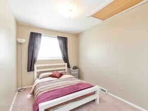 553 W Park Ave in Libertyville, IL - Building Photo - Building Photo