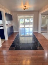 1838 Hillview Dr in Los Banos, CA - Building Photo - Building Photo
