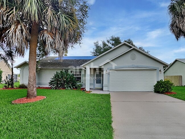 property at 3334 Lakeview Cir