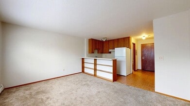 2216 Pleasant Ave, Unit 204 in Minneapolis, MN - Building Photo - Building Photo