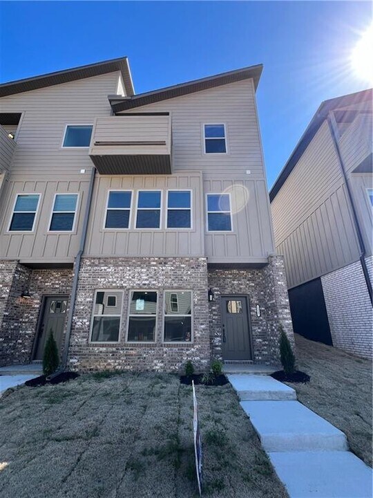 2227 W Million Ln in Fayetteville, AR - Building Photo