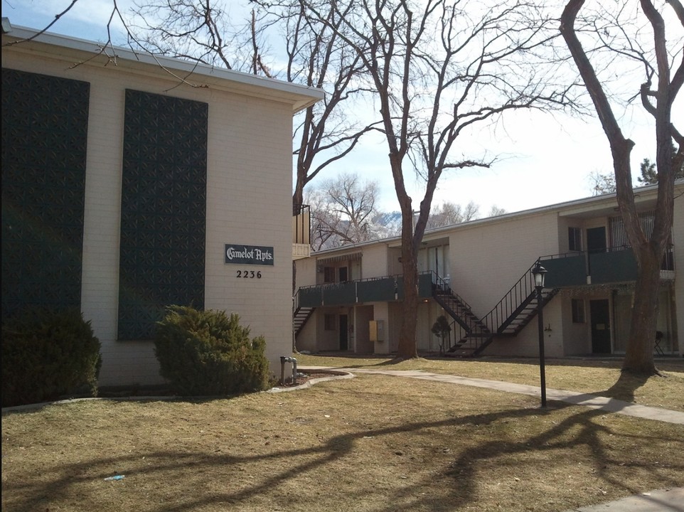 Camelot Apartments in Ogden, UT - Building Photo