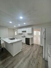 372 Bridge St in Phoenixville, PA - Building Photo - Building Photo