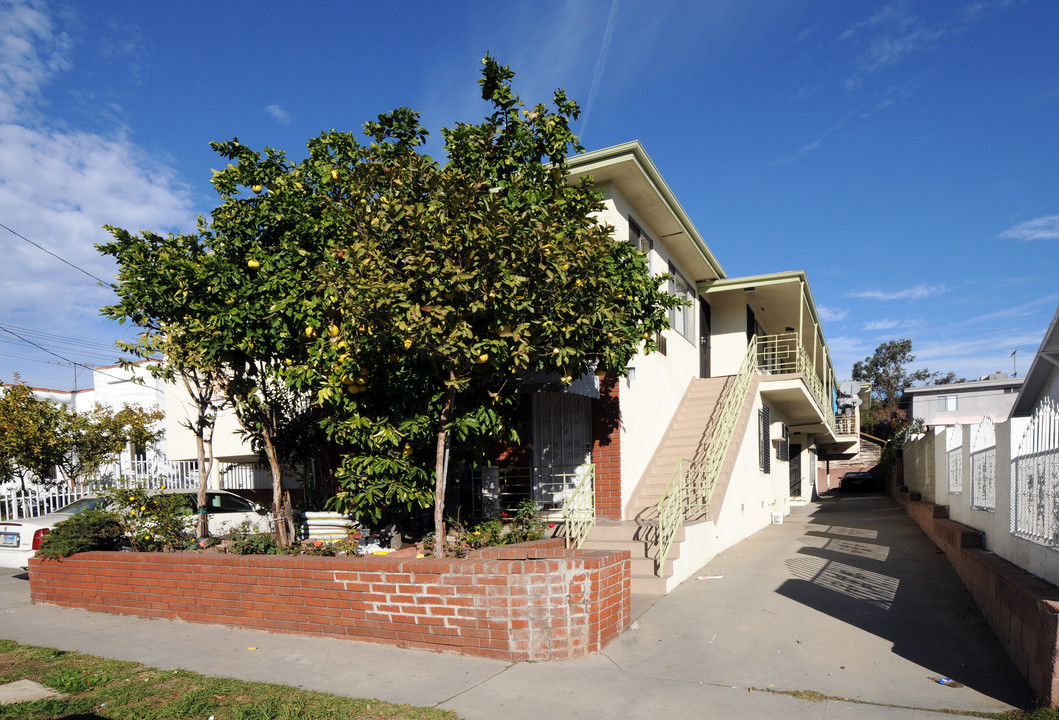 4347 Melbourne Ave in Los Angeles, CA - Building Photo