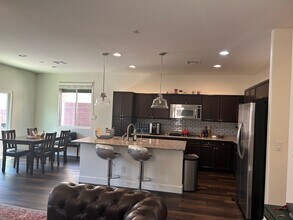 3839 N Zodiacal Light St in Las Vegas, NV - Building Photo - Building Photo