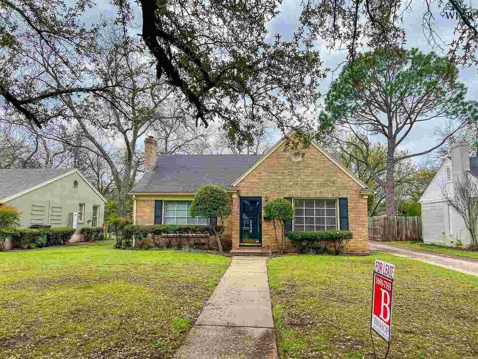 2419 Cambridge Ave in Wichita Falls, TX - Building Photo