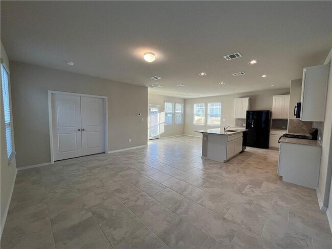 128 Bright Flora Ln in Maxwell, TX - Building Photo - Building Photo