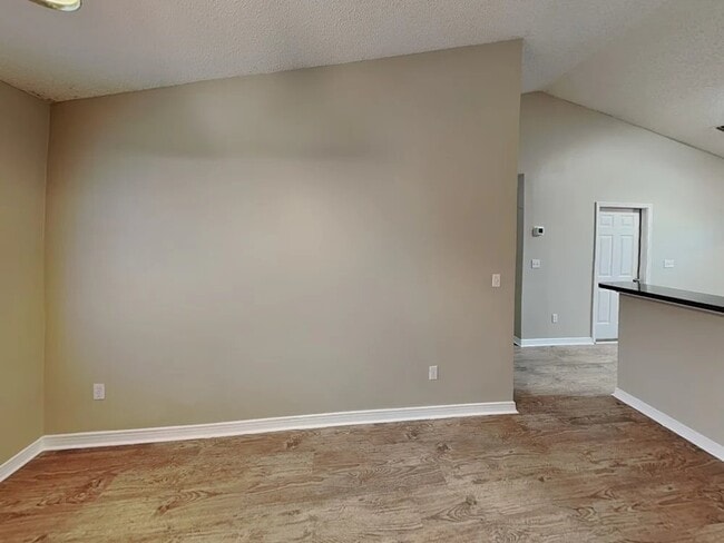 15582 Moss Hollow Dr in Jacksonville, FL - Building Photo - Building Photo
