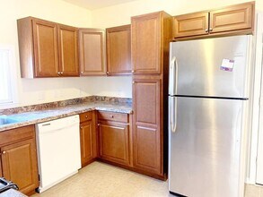 9 Kingsley Ave, Unit 9 in Northampton, MA - Building Photo - Building Photo