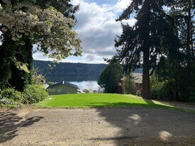 6056 Illahee Road NE in Bremerton, WA - Building Photo