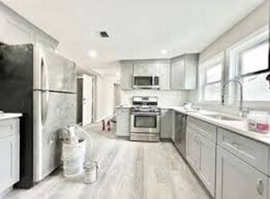 24 Long Ave in Boston, MA - Building Photo - Building Photo