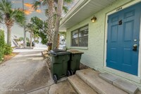 1954 Beach Ave in Atlantic Beach, FL - Foto de edificio - Building Photo