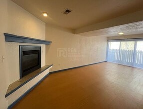 911 Tulip St in Longmont, CO - Building Photo - Building Photo