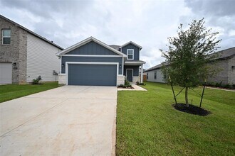 3919 Accolade Xing in Brookshire, TX - Building Photo - Building Photo