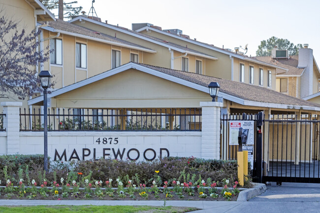 Maplewood in Fresno, CA - Building Photo - Building Photo