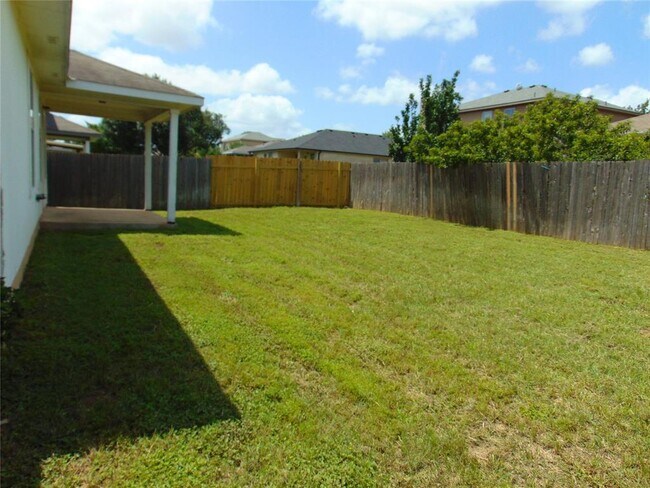 109 Woodley Rd in Leander, TX - Building Photo - Building Photo