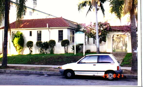 1165-1175 S Norton Ave in Los Angeles, CA - Foto de edificio - Building Photo