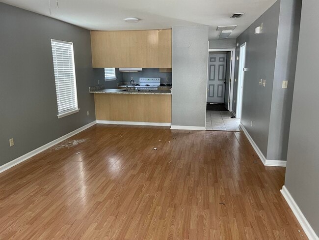 2719 W Tharpe St in Tallahassee, FL - Building Photo - Building Photo