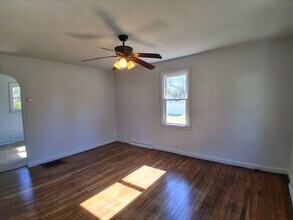 127 Minnesota Ave in Danville, IL - Building Photo - Building Photo