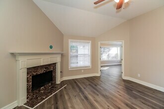 93 Gleneagles Way in Fayetteville, GA - Building Photo - Building Photo