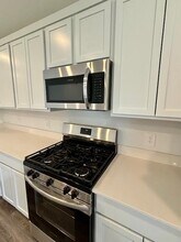 3347 climbing Gdns Dr in Conroe, TX - Building Photo - Building Photo