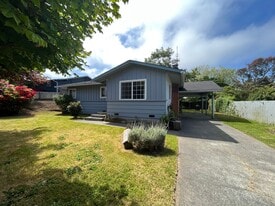 2276 Mabelle Ave in Eureka, CA - Building Photo