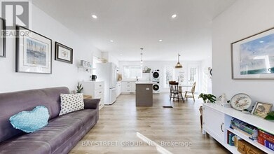 142 Patterson Rd in Barrie, ON - Building Photo - Building Photo