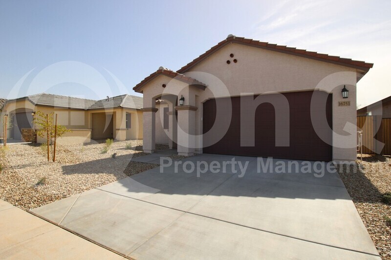 16751 W Alameda Rd in Surprise, AZ - Building Photo