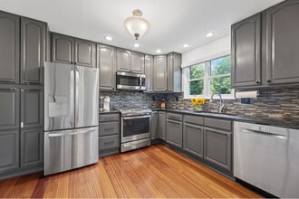 1621 Clearview Ave in Blue Bell, PA - Building Photo - Building Photo