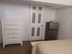 3535 Belden Ave in Youngstown, OH - Building Photo