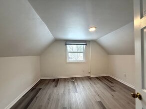 169 East Avenue S in Hamilton, ON - Building Photo - Building Photo