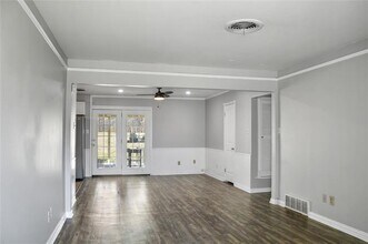 812 Jerry Ln in Bedford, TX - Building Photo - Building Photo