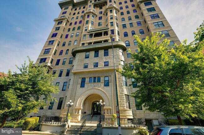 1615 Q St NW in Washington, DC - Building Photo - Building Photo