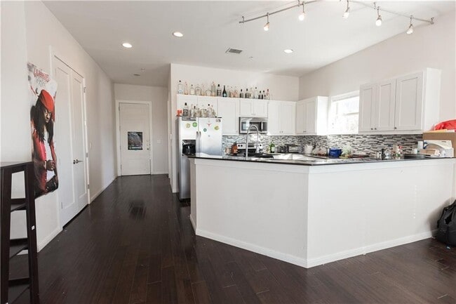 2708 San Pedro St in Austin, TX - Building Photo - Building Photo