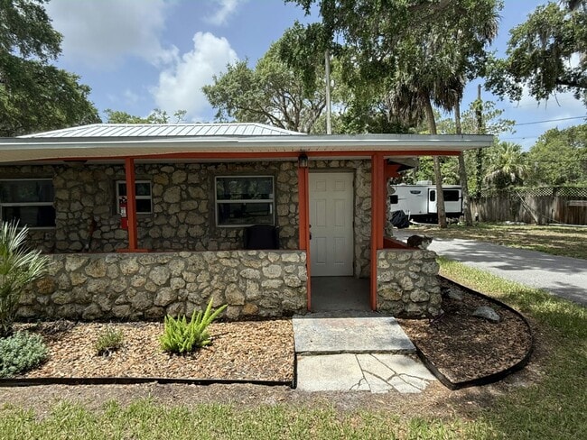 property at 14035 W River Rd