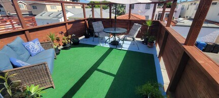 32 18th Ave, Unit 2 in Venice, CA - Building Photo - Building Photo
