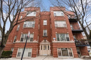 2903 N Rockwell St in Chicago, IL - Building Photo