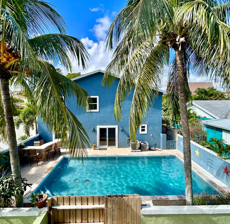 130 S Ocean Blvd in Lake Worth Beach, FL - Building Photo