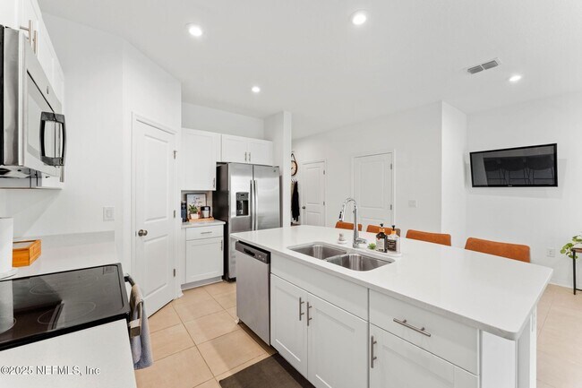 13109 Annie’s Walk Dr in Jacksonville, FL - Building Photo - Building Photo