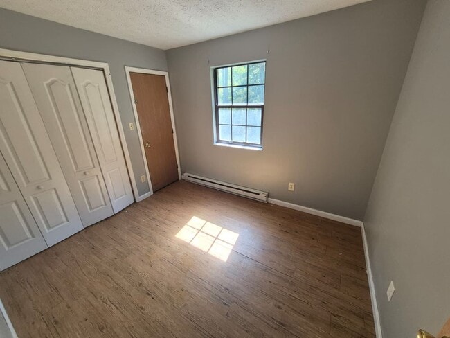 105 Williams St in Butler, KY - Foto de edificio - Building Photo