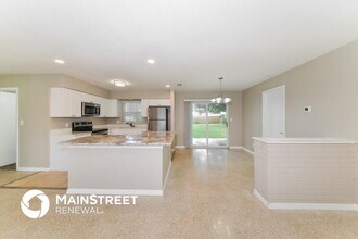 5461 7th St S in St. Petersburg, FL - Building Photo - Building Photo