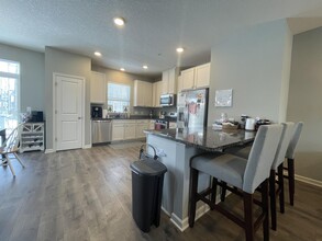 9622 Olive Ln N in Maple Grove, MN - Building Photo - Building Photo