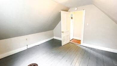 8 Lucia St, Unit 4 in Barre, VT - Building Photo - Building Photo