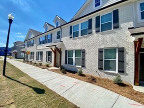 119 Cranford Dr in Pineville, NC - Building Photo - Building Photo