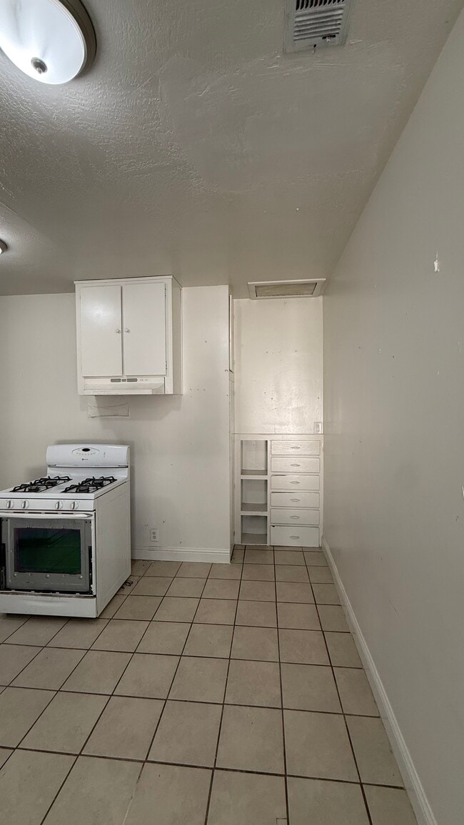 property at 202 Roselawn Ave