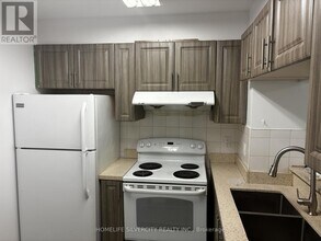 68 Corporate Dr in Toronto, ON - Building Photo - Building Photo