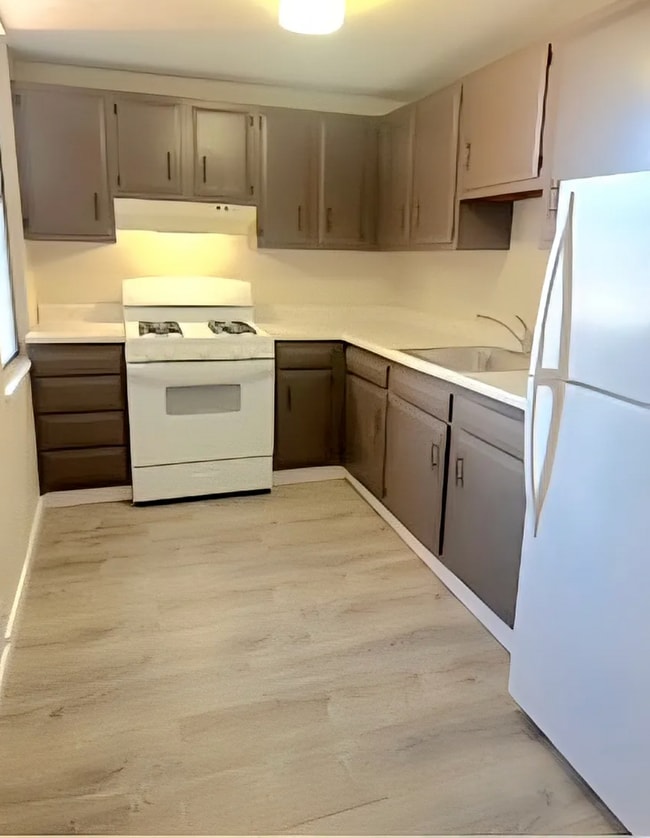 property at 321 Ella St